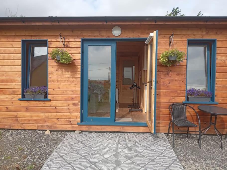 Ceaser'S Cabin Is A Cosy 1 Bedroom Cabin Lahinch Zewnętrze zdjęcie